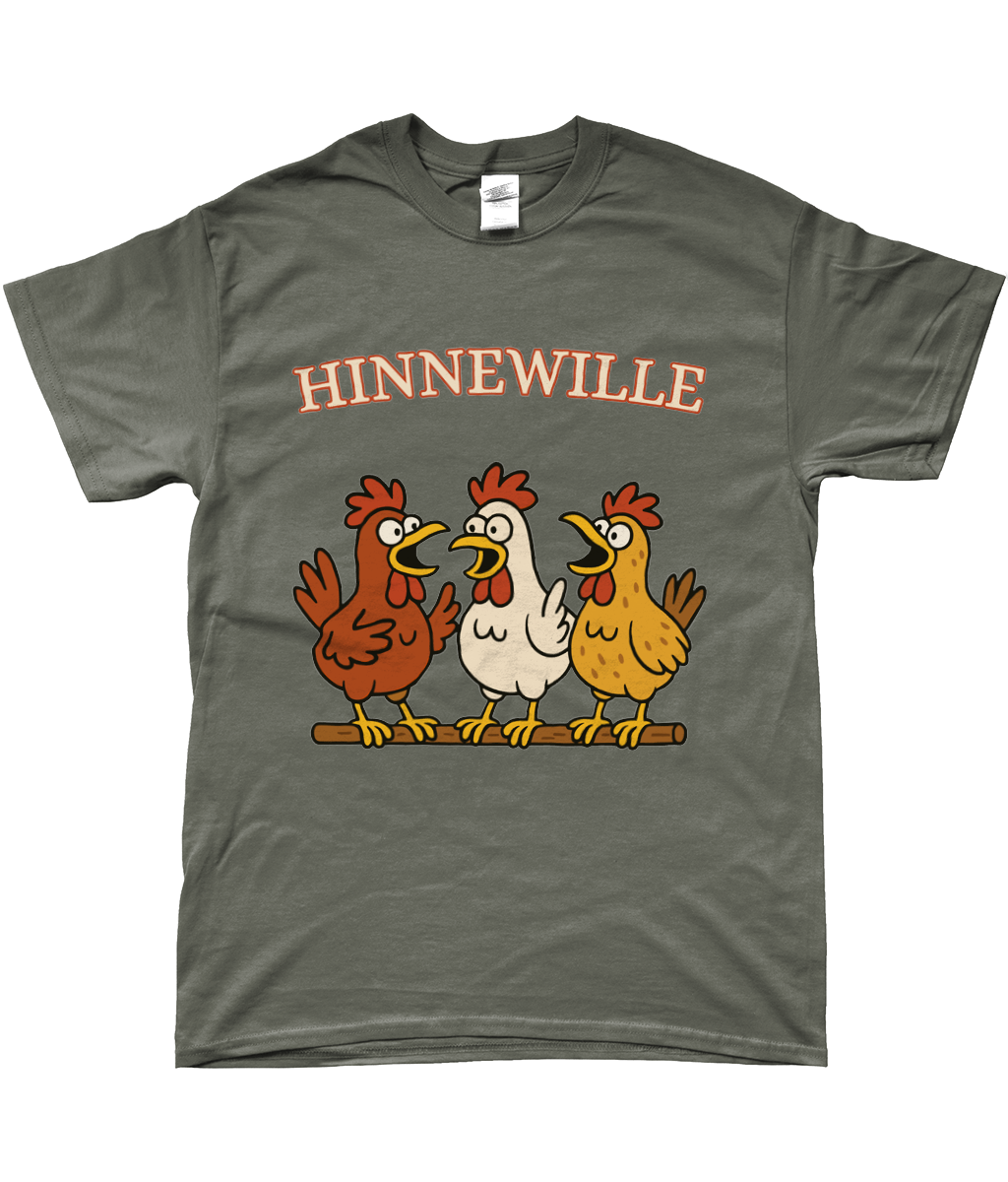 T-shirt met de tekst Hinnewille en drie kakelende kippen op een stok.