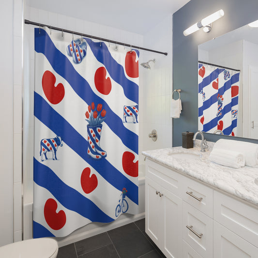 Fries Douchegordijn – Friese vlag stijl met koe, klompen en pompeblêden