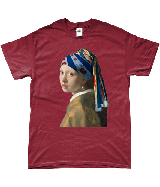Fries T-shirt met print ‘It Famke mei de Pearel’